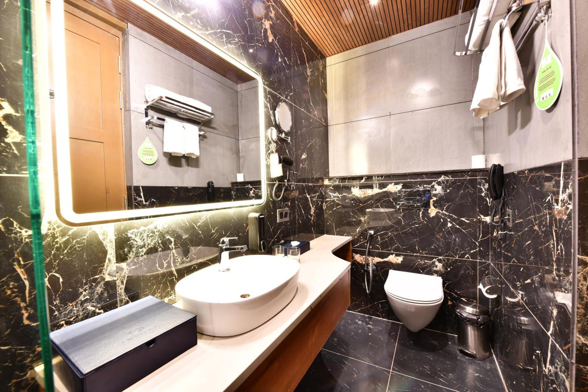 Click Collection Grand Gateway ורנאסי מראה חיצוני תמונה