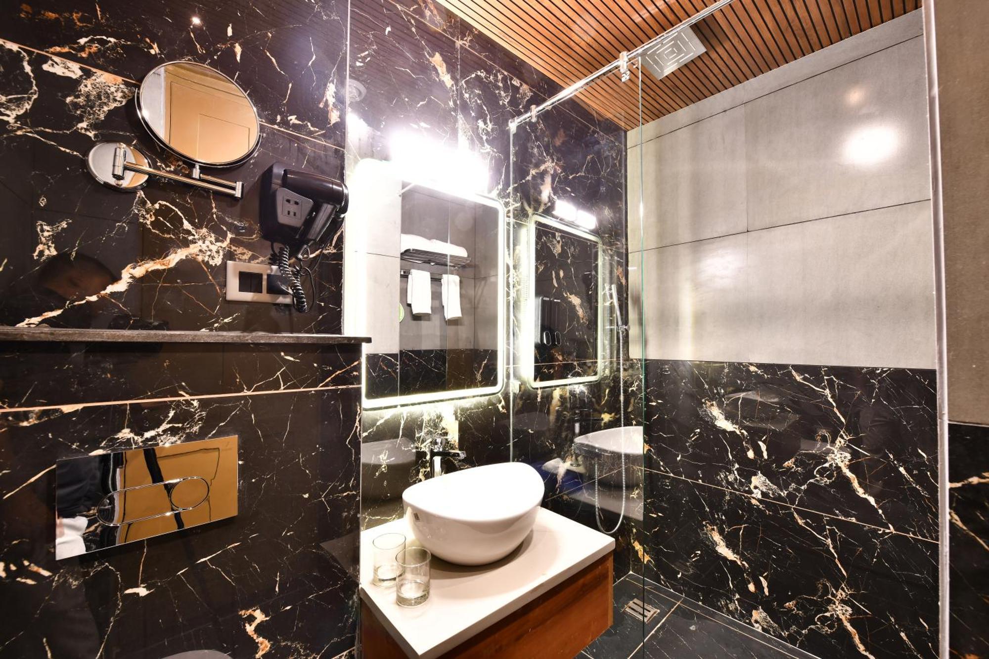 Click Collection Grand Gateway ורנאסי מראה חיצוני תמונה